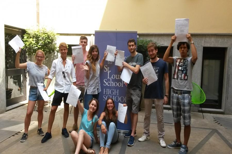 Congratulations to Year 13 IB Diploma Students on 100% Pass Mark